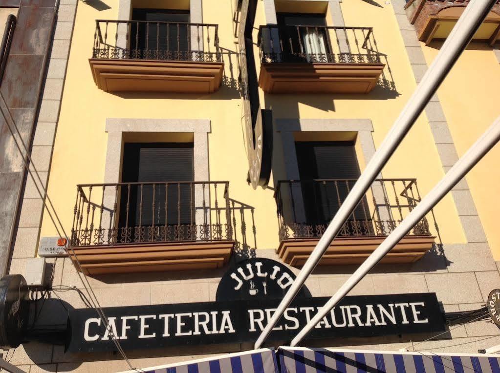Hostal Julio Trujillo Exterior photo
